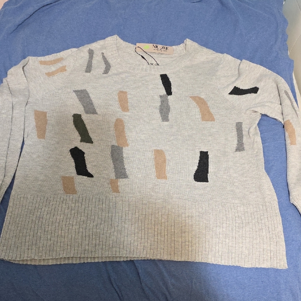 NIC+ZOE Gray Sweater with Colorful Abstract Design